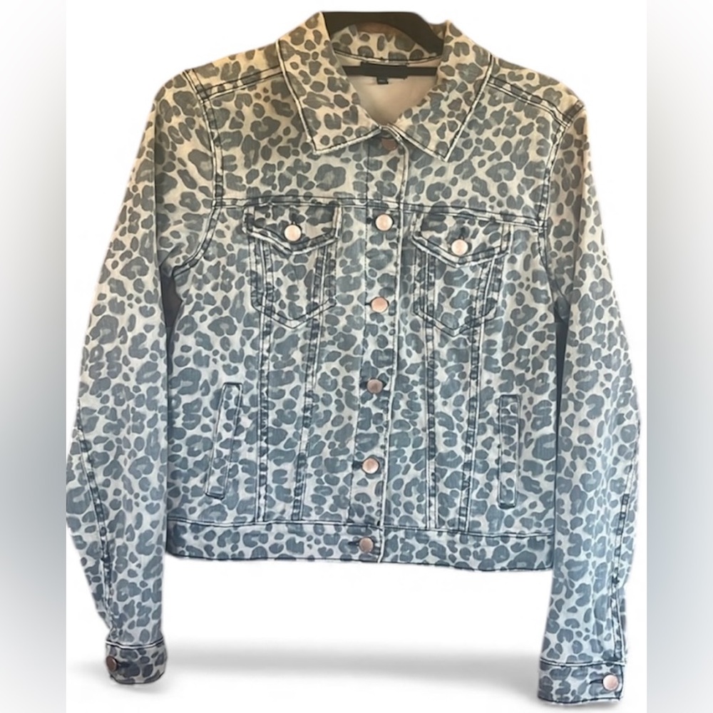 See Thru Soul Fitted Leopard Animal Print
Denim Trucker Jacket Size XS - Picture 3 of 6